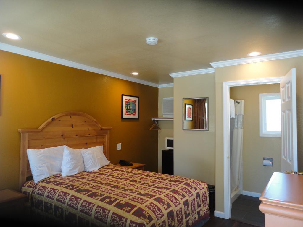 Colusa Motel מראה חיצוני תמונה