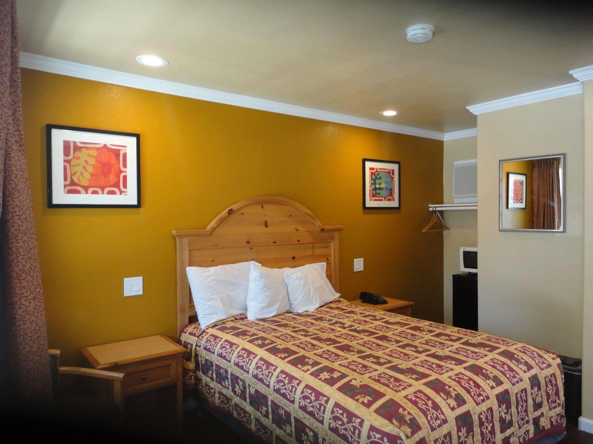 Colusa Motel מראה חיצוני תמונה