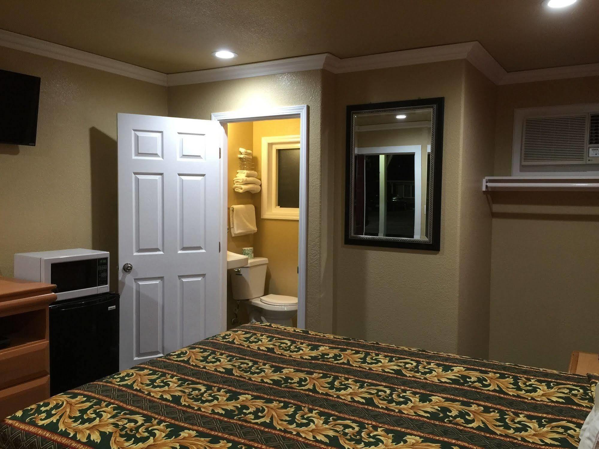Colusa Motel מראה חיצוני תמונה